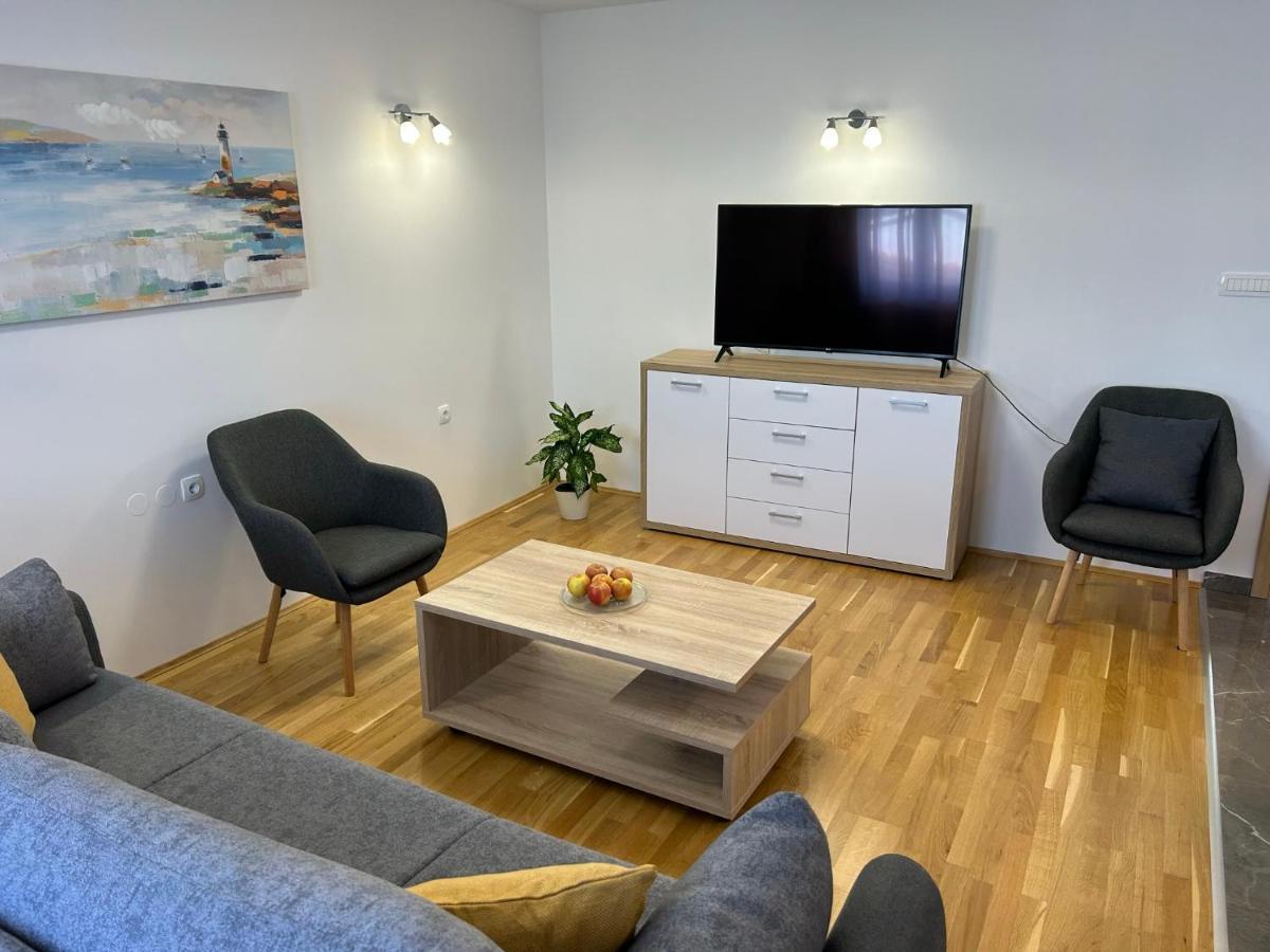 Appartement Sweet Lapat By El-Pi Tours à Porat  Extérieur photo