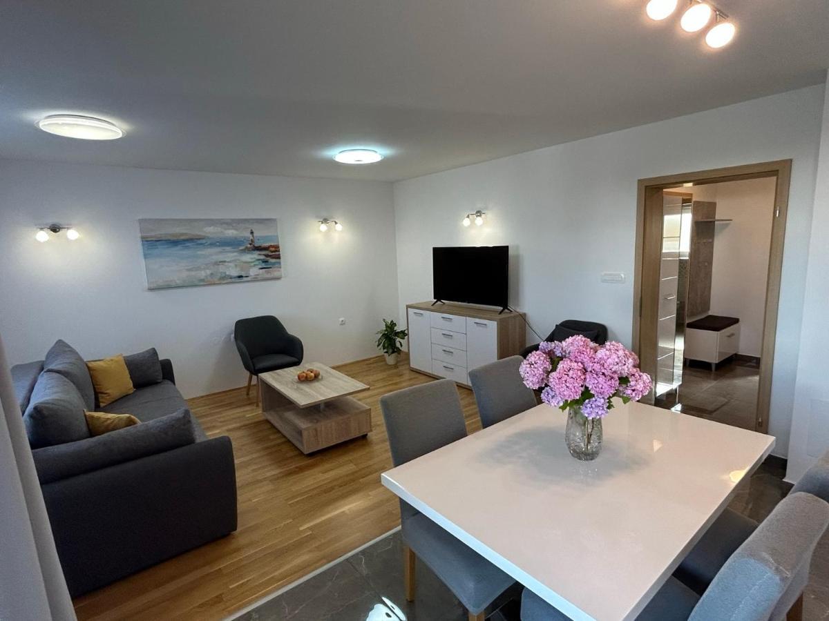 Appartement Sweet Lapat By El-Pi Tours à Porat  Extérieur photo